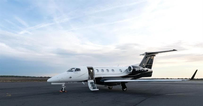 9H-FLYIN-exterior
