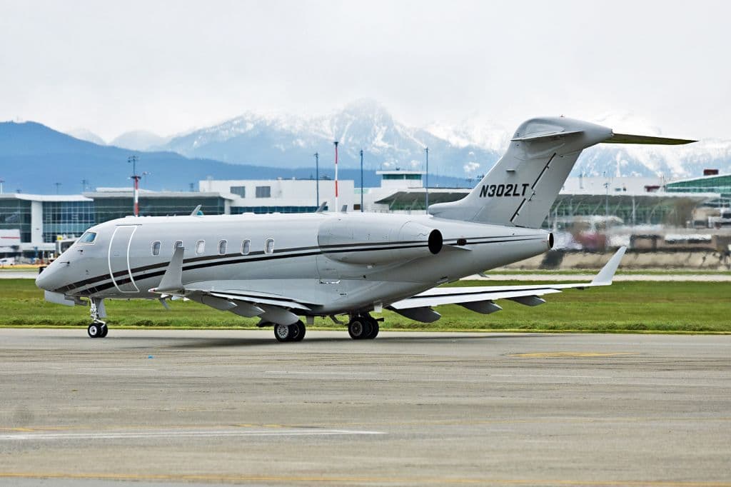 N302LT-exterior