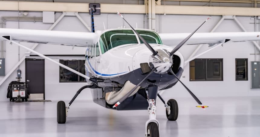 N512DH-exterior