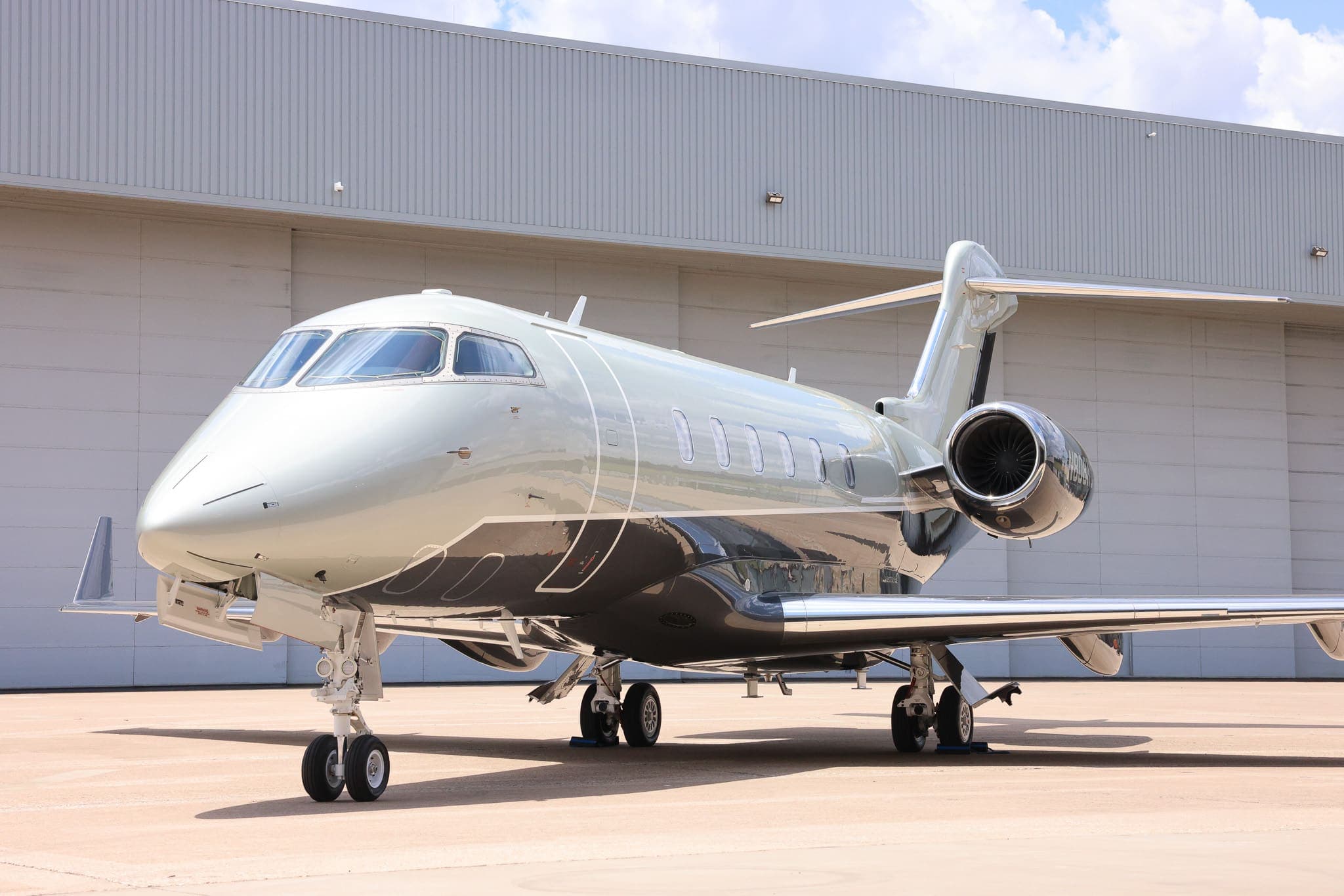 N808NC-exterior