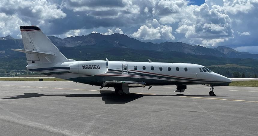 N881EU-exterior